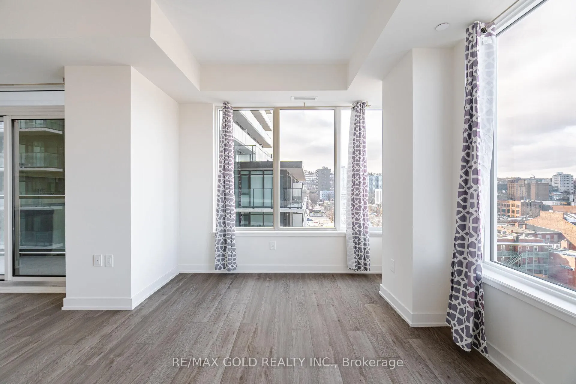 Photo 14 of Unit #915, 212 King William Street, Hamilton, Beasley — HOMEH