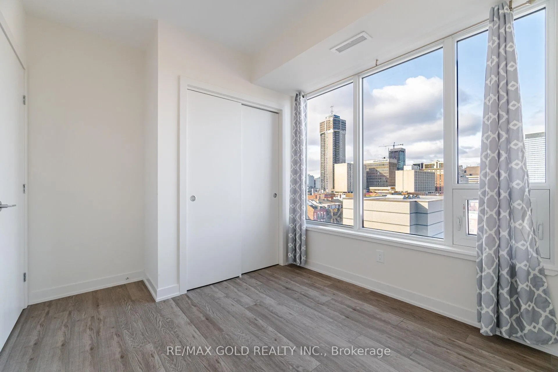 Photo 22 of Unit #915, 212 King William Street, Hamilton, Beasley — HOMEH