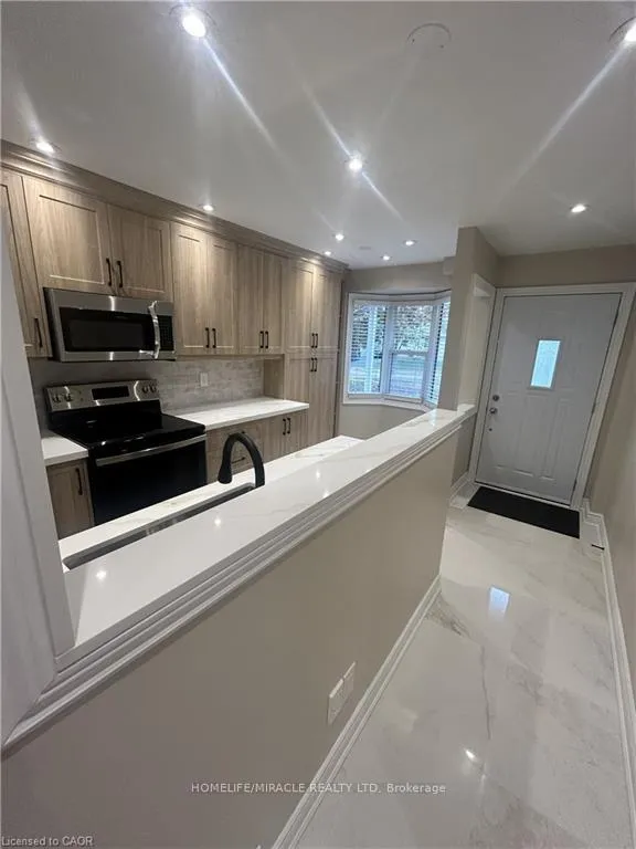 Photo 9 of 49 Ristau Crescent, Kitchener — HOMEH
