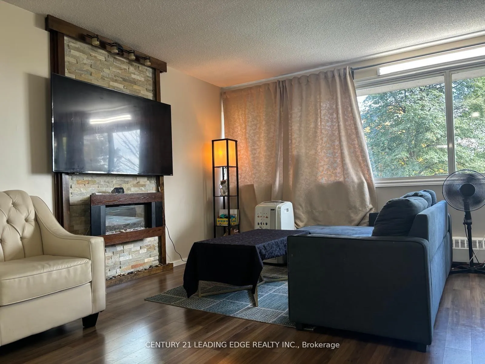 Photo 3 of Unit 401, 725 Don Mills Road, Toronto, Flemingdon Park — HOMEH