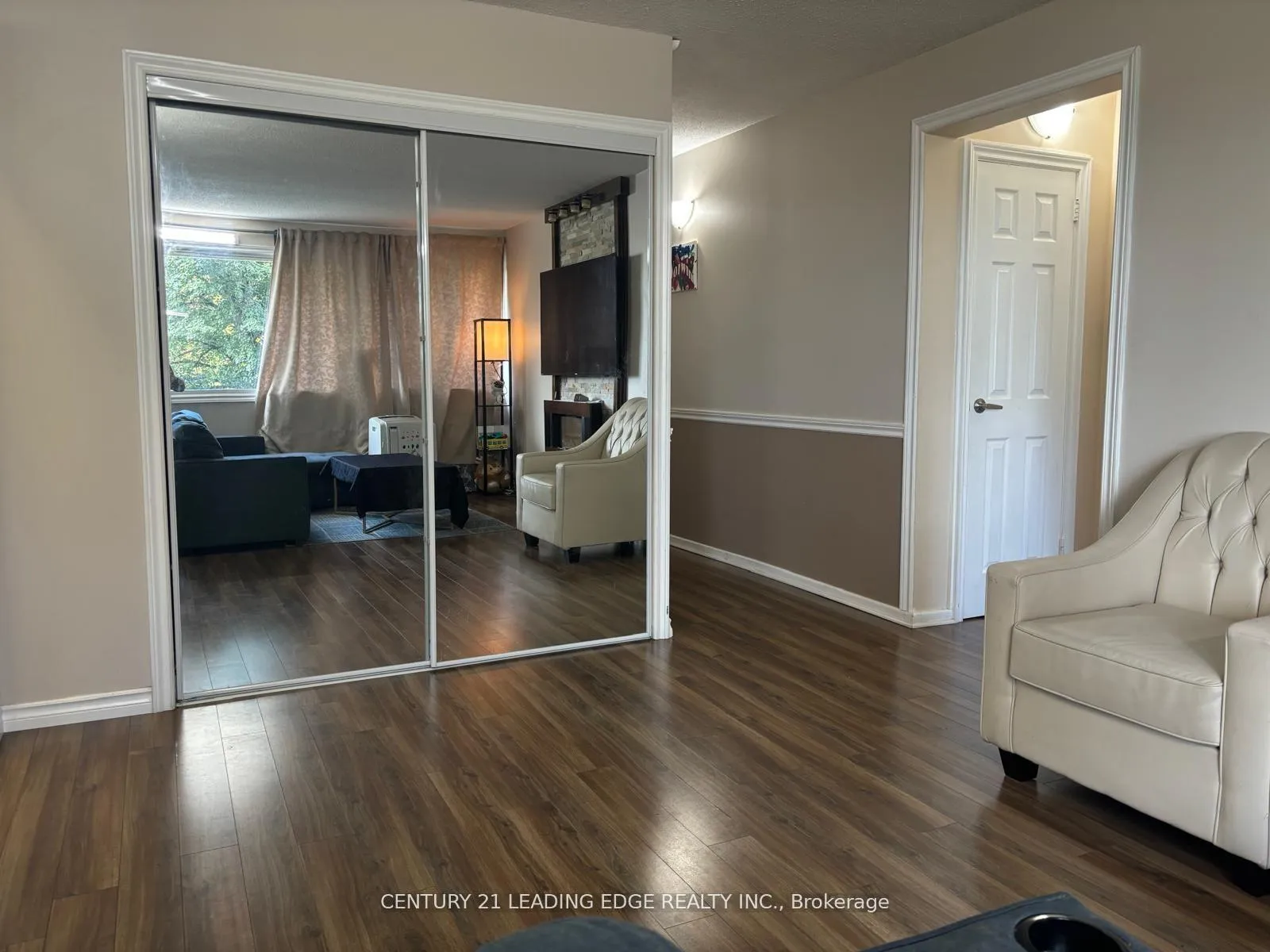 Photo 4 of Unit 401, 725 Don Mills Road, Toronto, Flemingdon Park — HOMEH