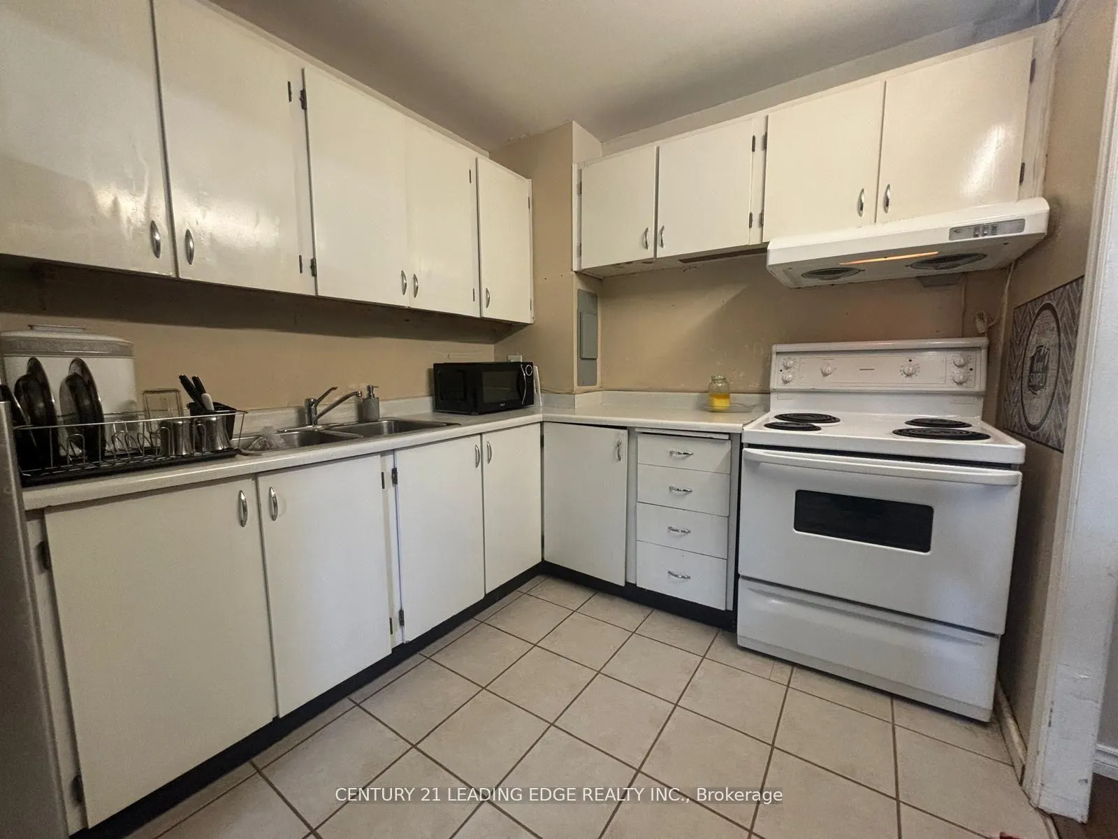 Photo 7 of Unit 401, 725 Don Mills Road, Toronto, Flemingdon Park — HOMEH