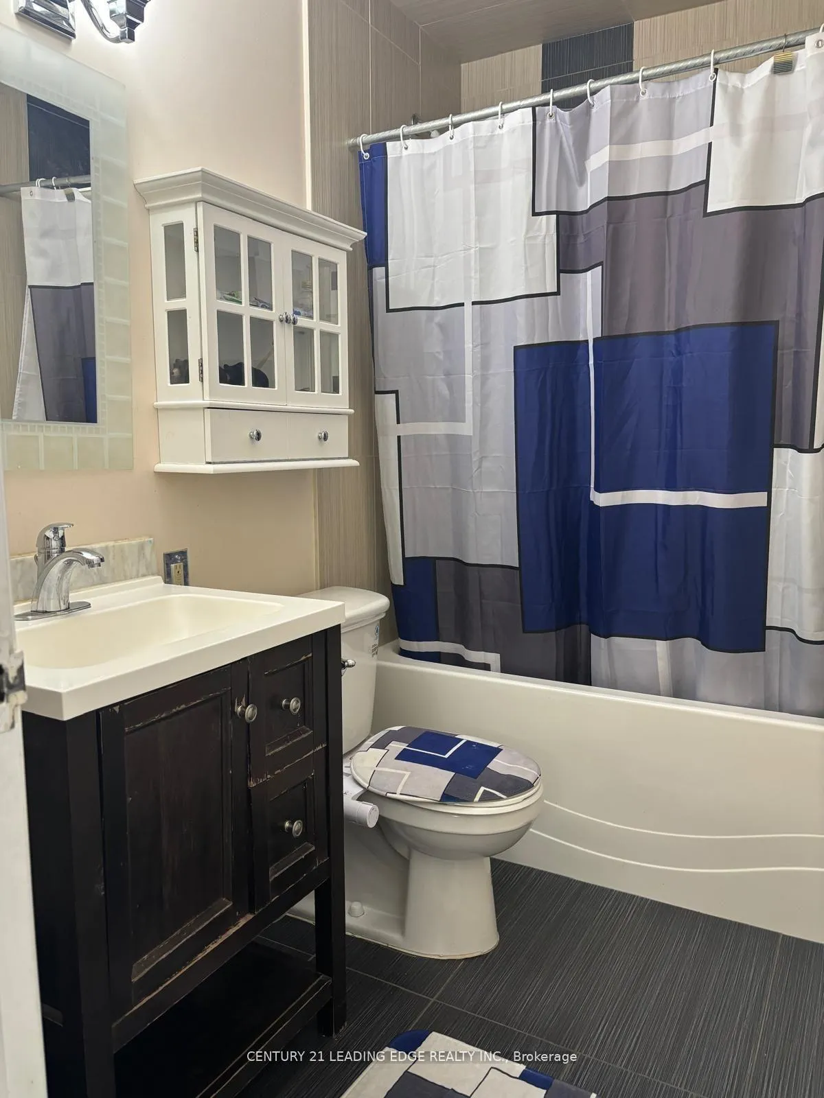 Photo 8 of Unit 401, 725 Don Mills Road, Toronto, Flemingdon Park — HOMEH
