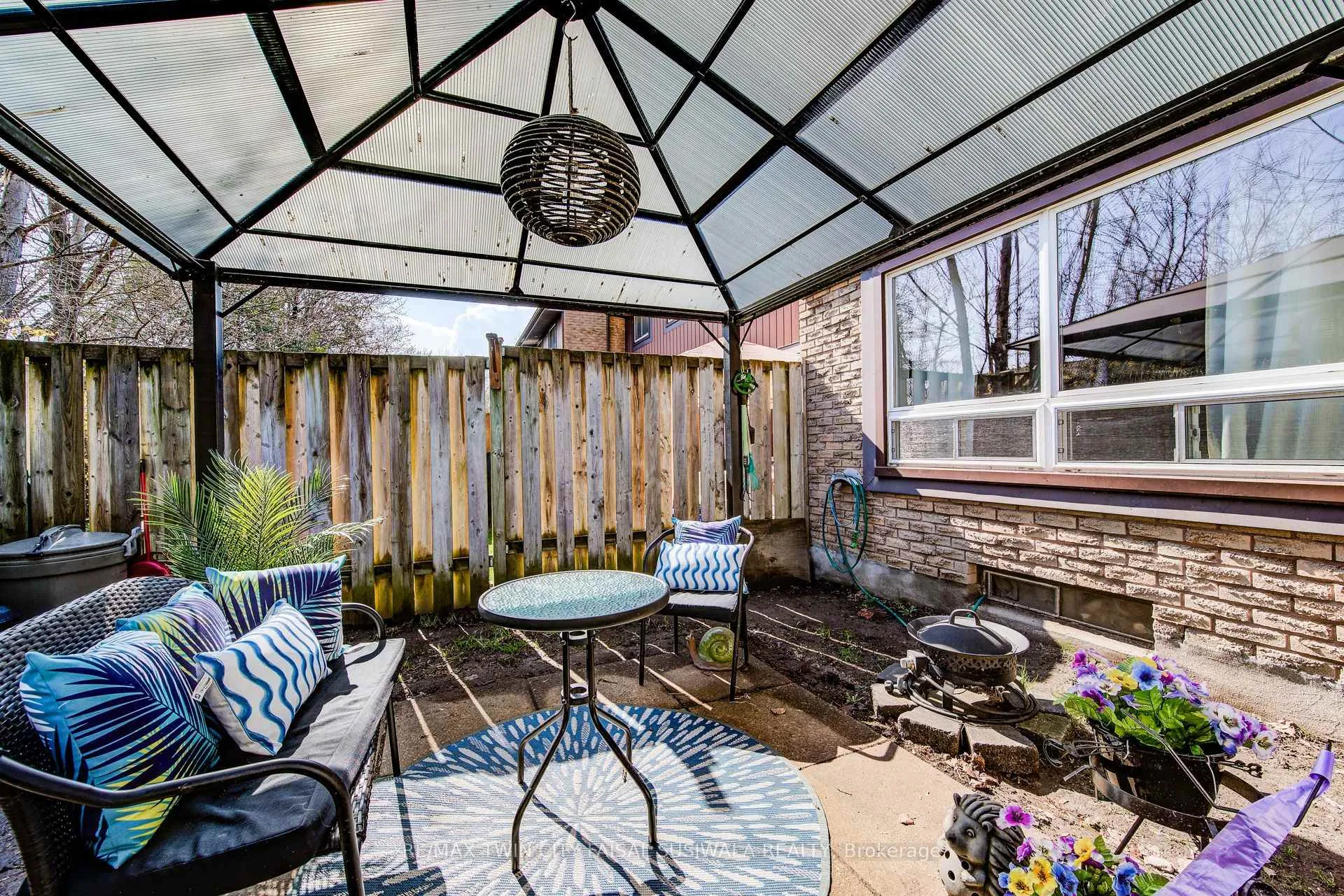 Photo 4 of Unit 16, 235 Ferguson Avenue, Cambridge, Greenway-Chaplin — HOMEH
