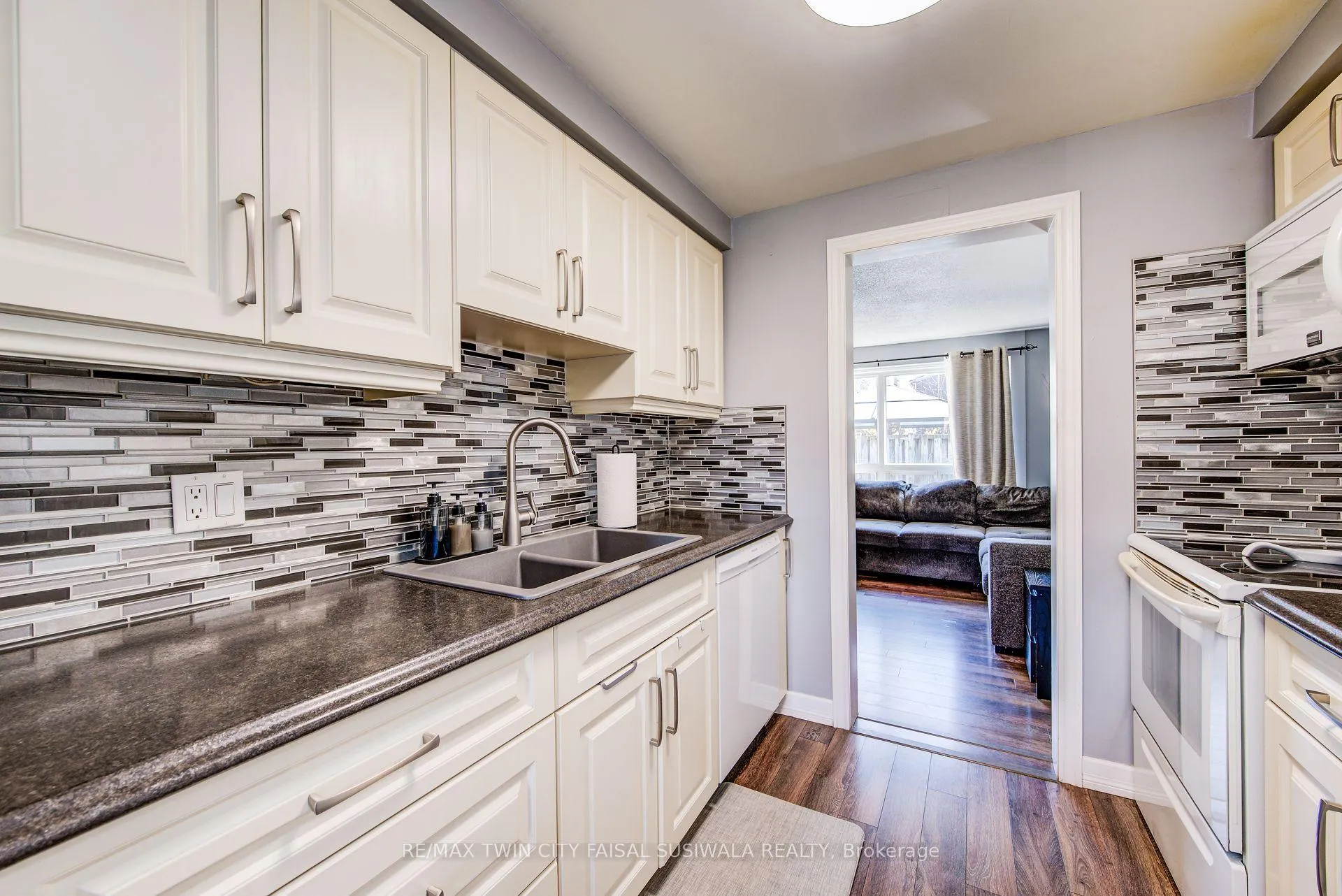 Photo 11 of Unit 16, 235 Ferguson Avenue, Cambridge, Greenway-Chaplin — HOMEH