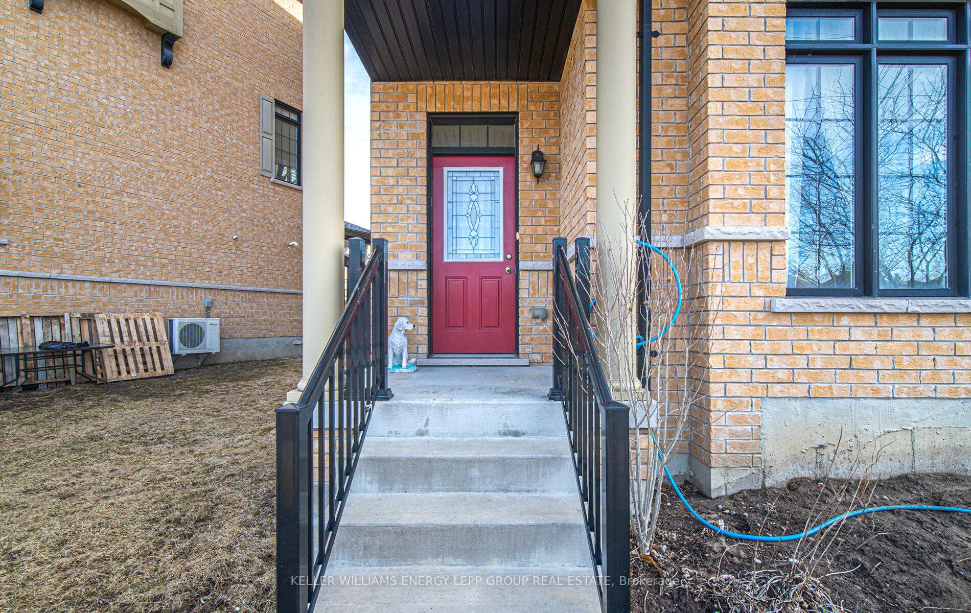 Photo 3 of 24 Quarrie Lane, Ajax, Northwest Ajax — HOMEH