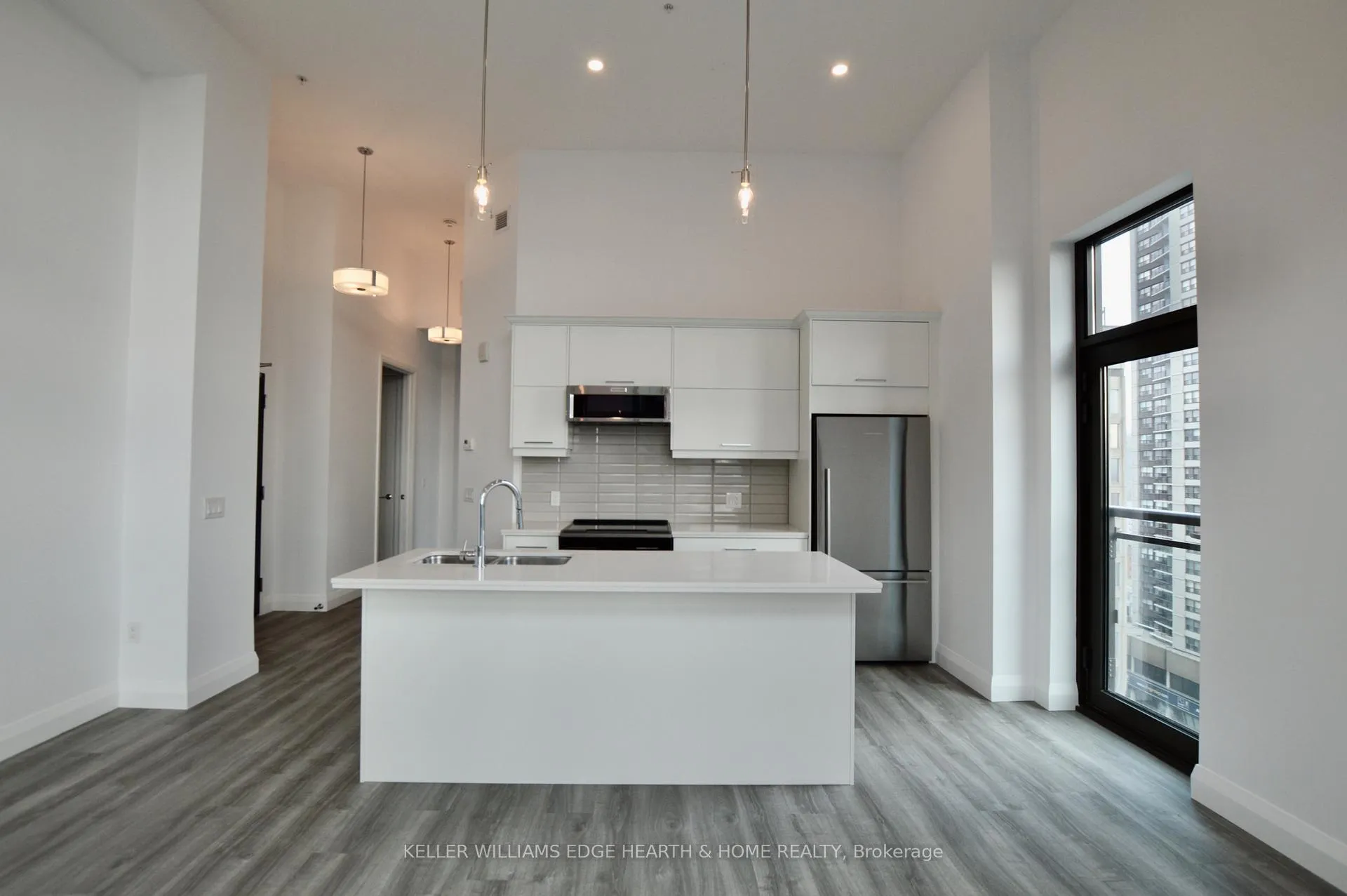 Photo 2 of Unit LPH 14, 118 King Street, Hamilton, Beasley — HOMEH