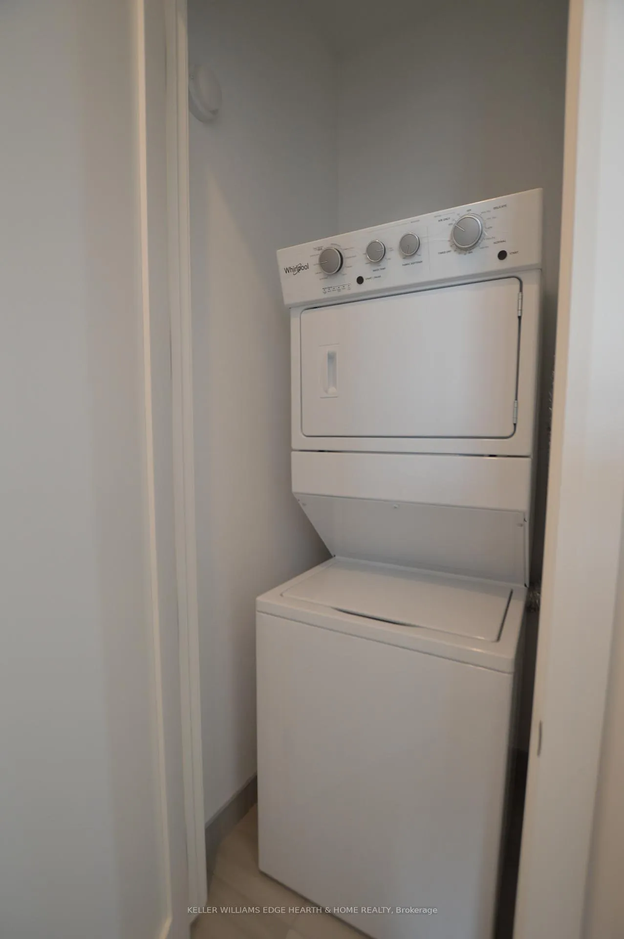 Photo 10 of Unit LPH 14, 118 King Street, Hamilton, Beasley — HOMEH