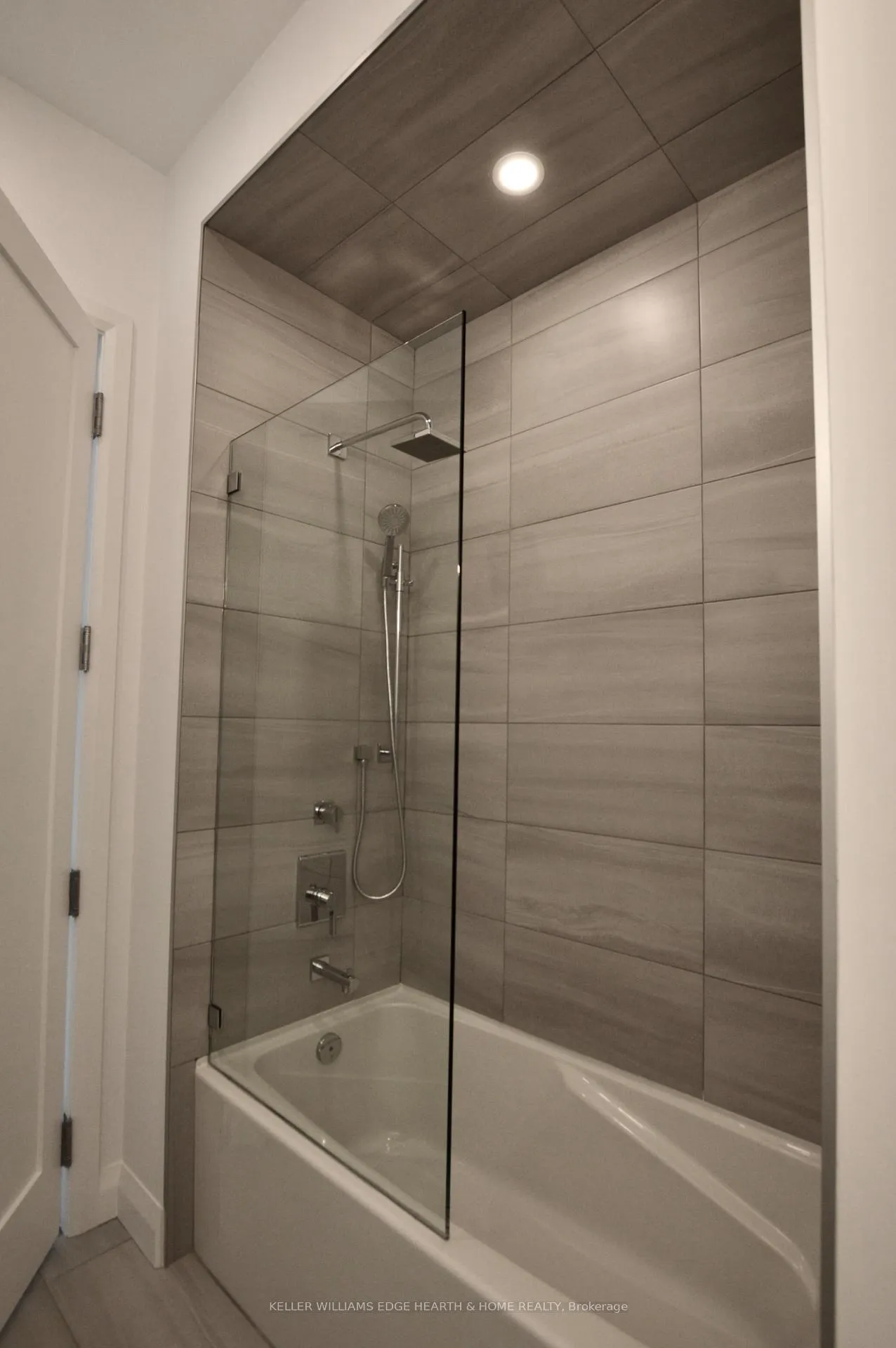 Photo 11 of Unit LPH 14, 118 King Street, Hamilton, Beasley — HOMEH