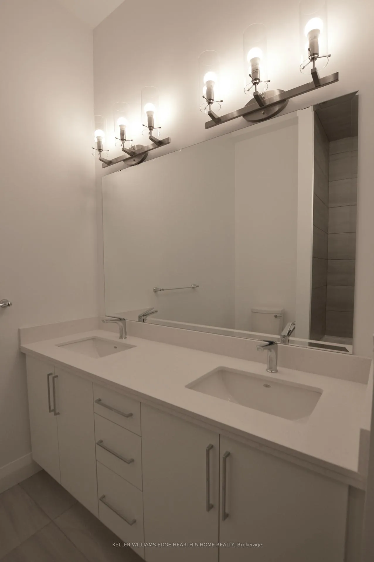 Photo 12 of Unit LPH 14, 118 King Street, Hamilton, Beasley — HOMEH