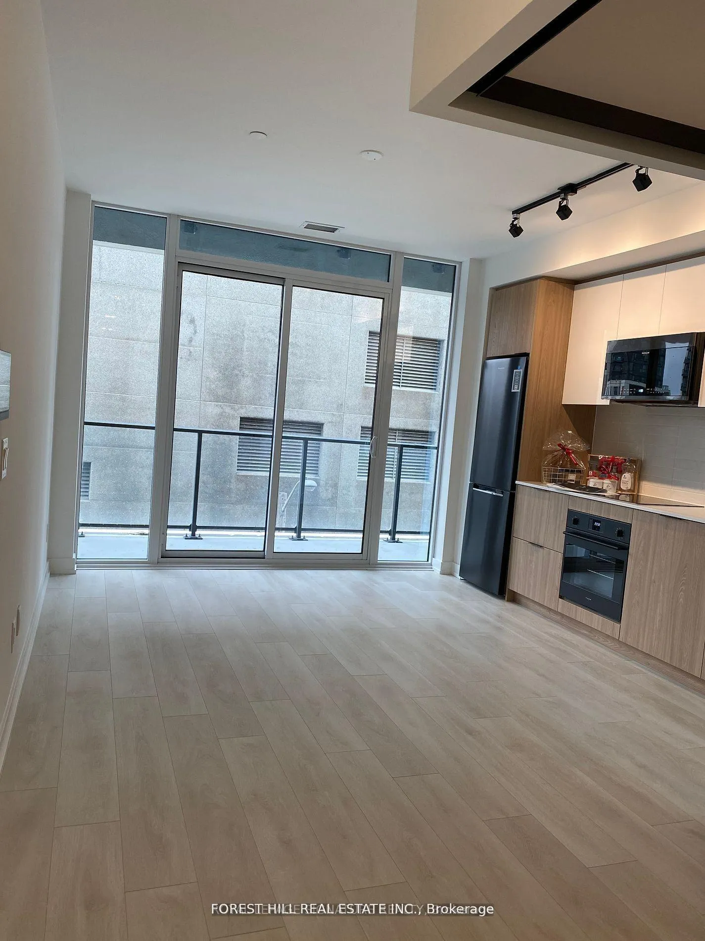 Photo 7 of Unit 326, 5 Defries Street, Toronto, Regent Park — HOMEH