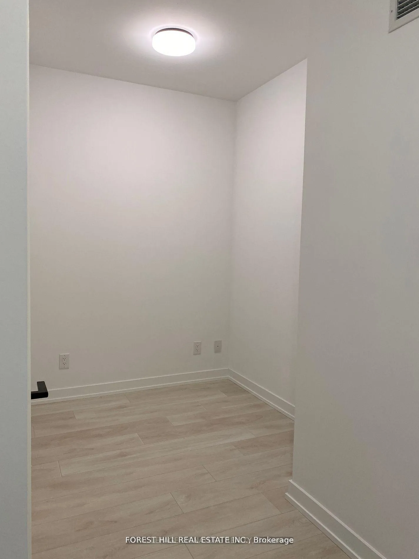 Photo 10 of Unit 326, 5 Defries Street, Toronto, Regent Park — HOMEH