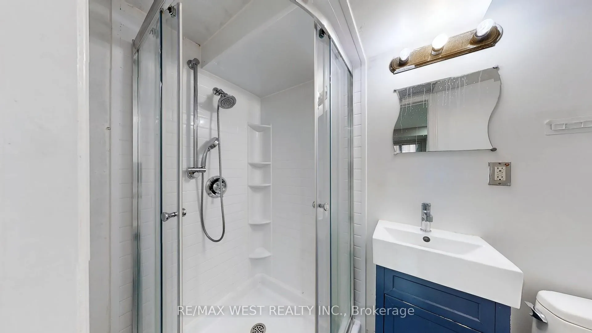 Photo 6 of 15 Darcy Court, Hamilton, Burkholme — HOMEH