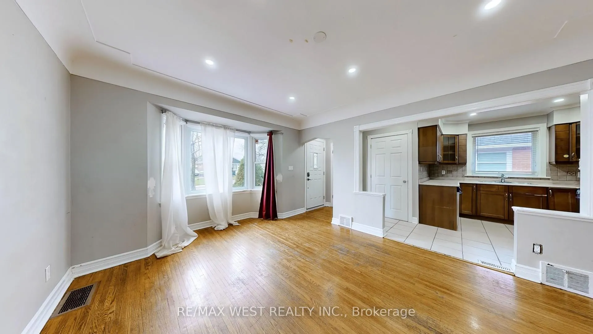 Photo 13 of 15 Darcy Court, Hamilton, Burkholme — HOMEH
