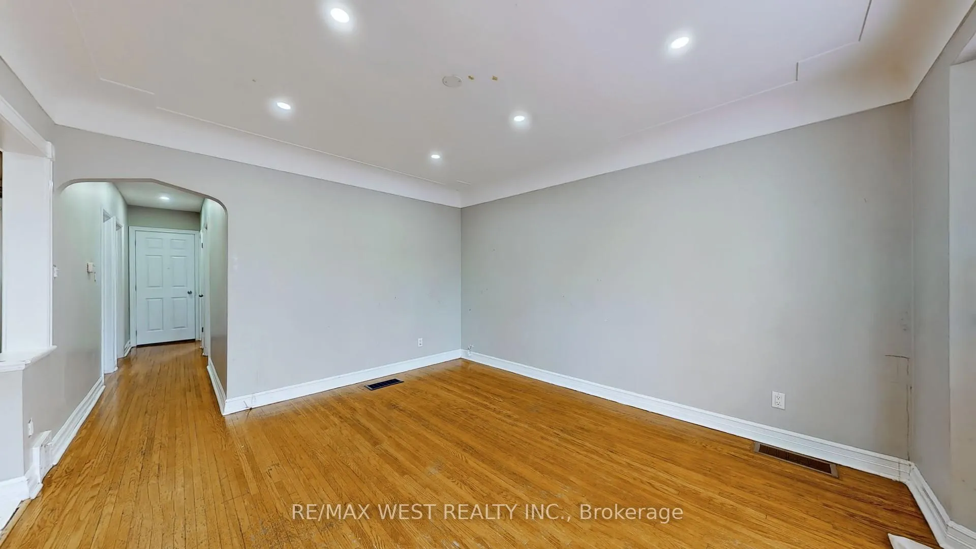 Photo 15 of 15 Darcy Court, Hamilton, Burkholme — HOMEH