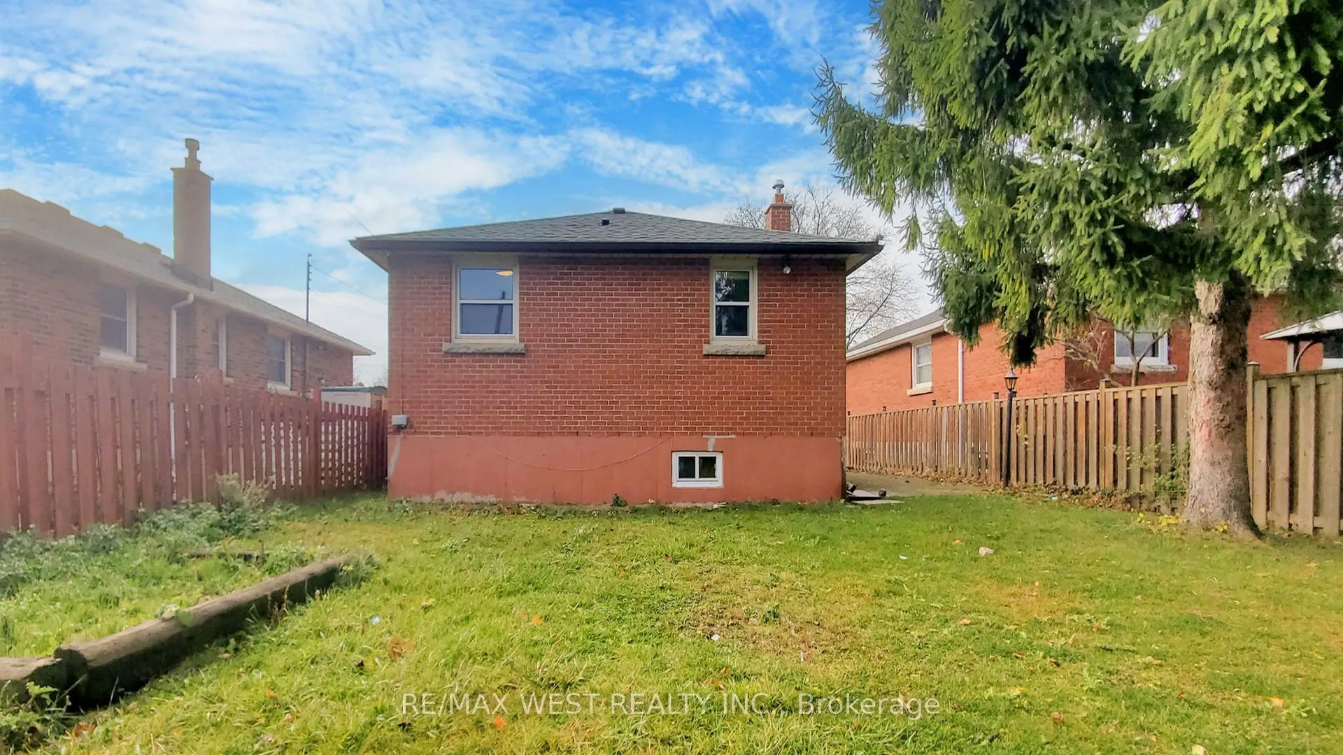 Photo 39 of 15 Darcy Court, Hamilton, Burkholme — HOMEH