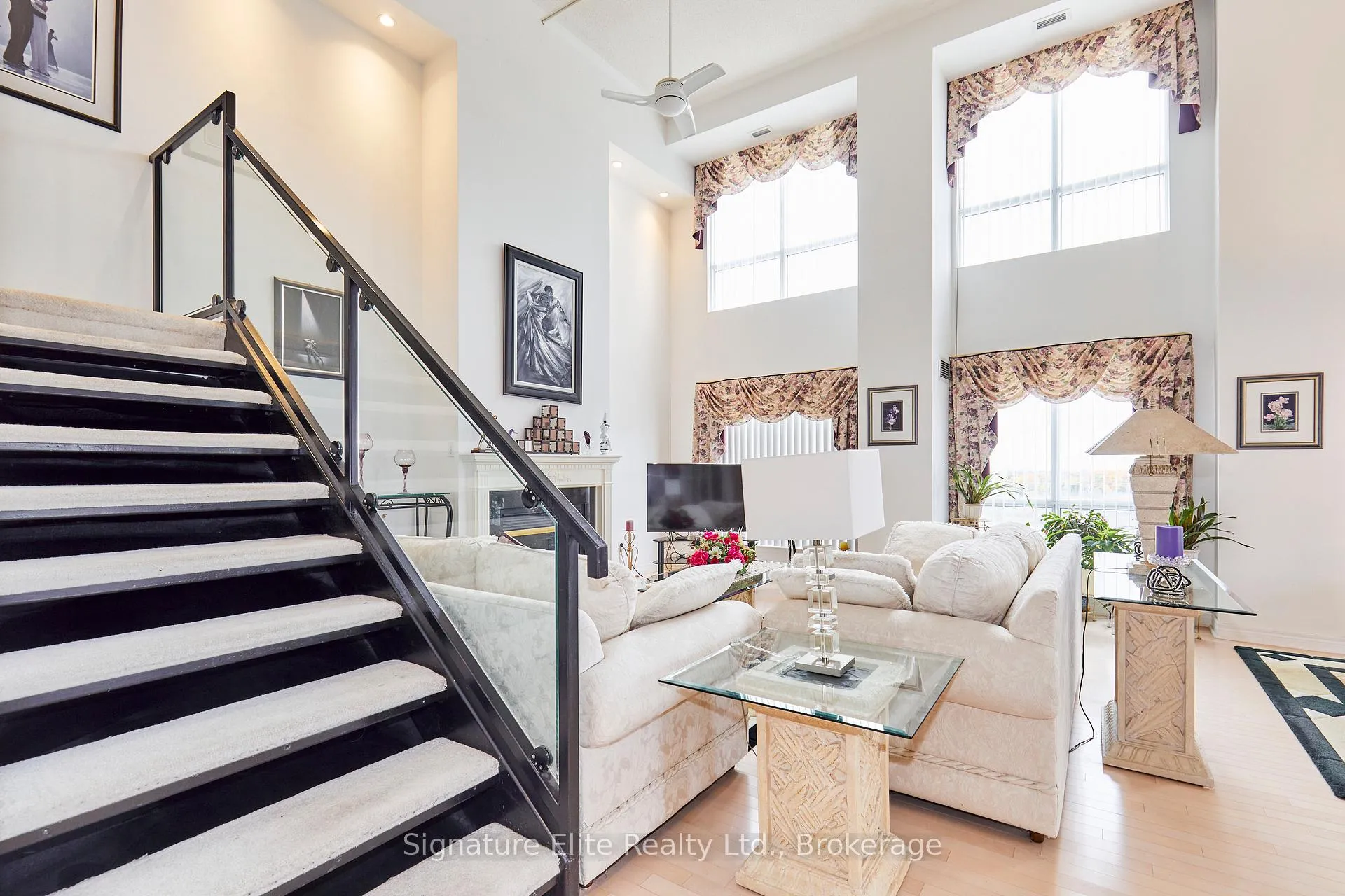 Photo 3 of Unit 1603, 399 South Park Road, Markham, Commerce Valley — HOMEH