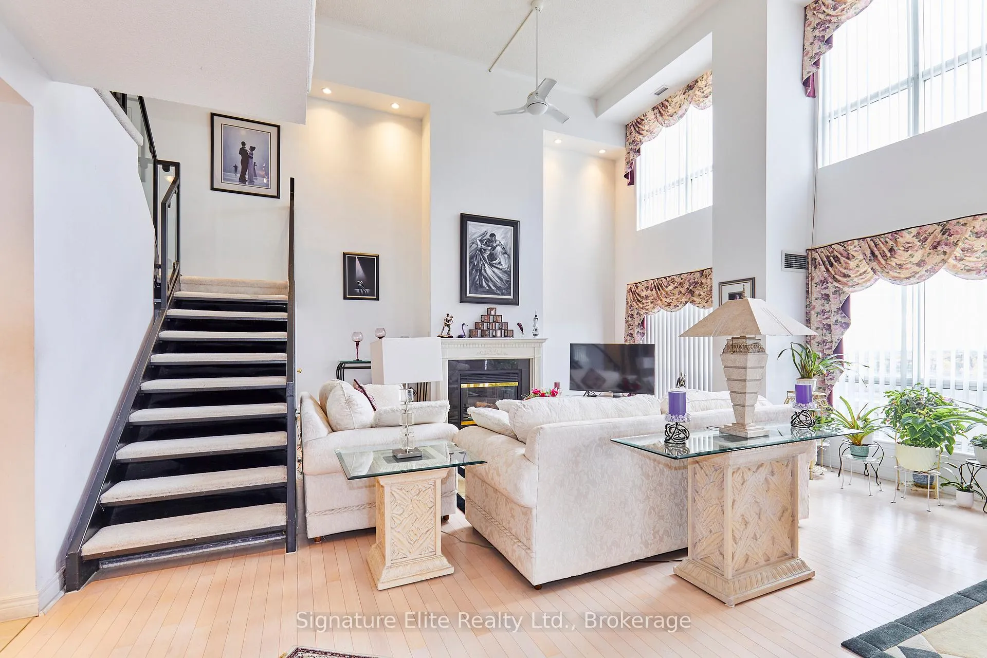 Photo 4 of Unit 1603, 399 South Park Road, Markham, Commerce Valley — HOMEH