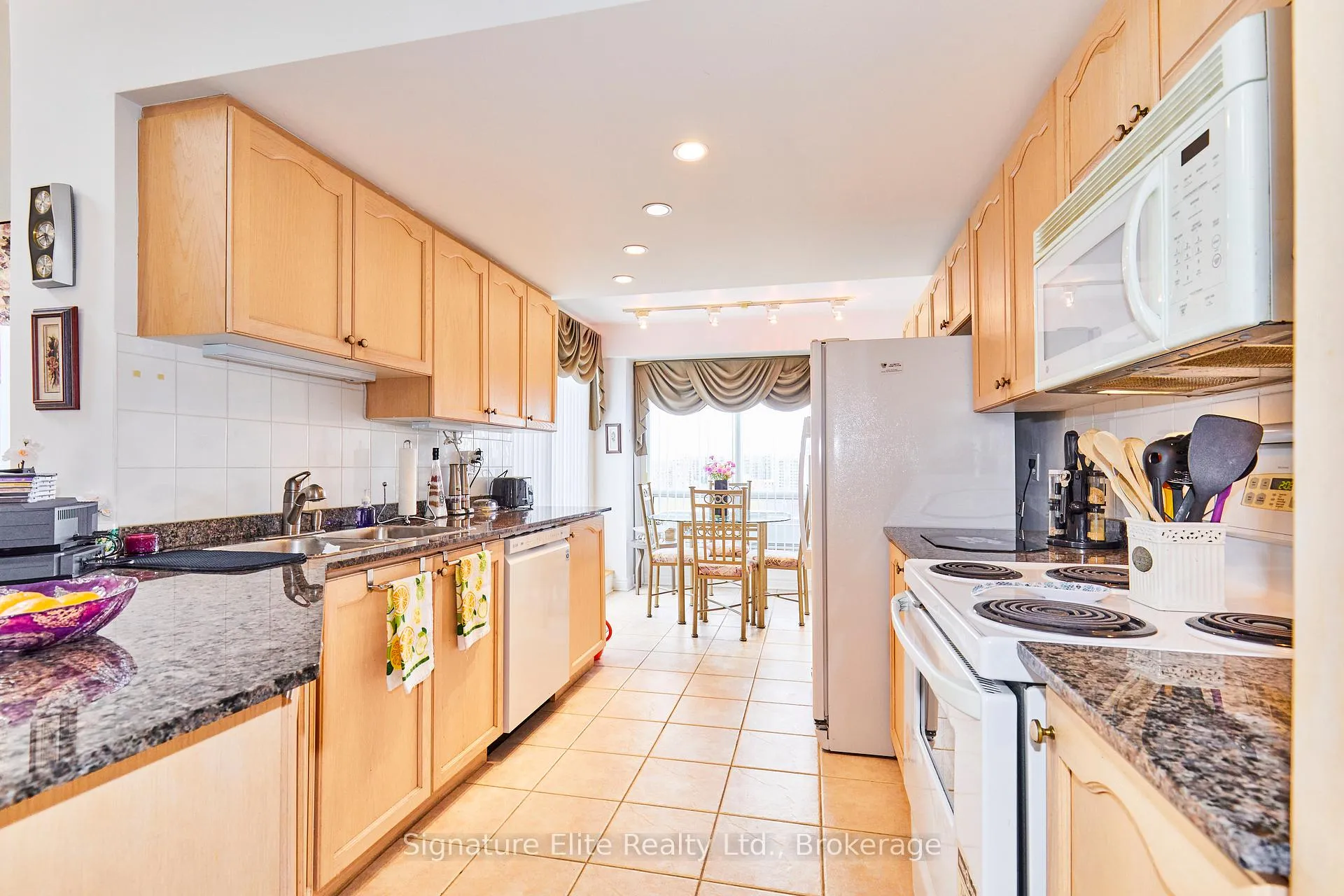 Photo 13 of Unit 1603, 399 South Park Road, Markham, Commerce Valley — HOMEH