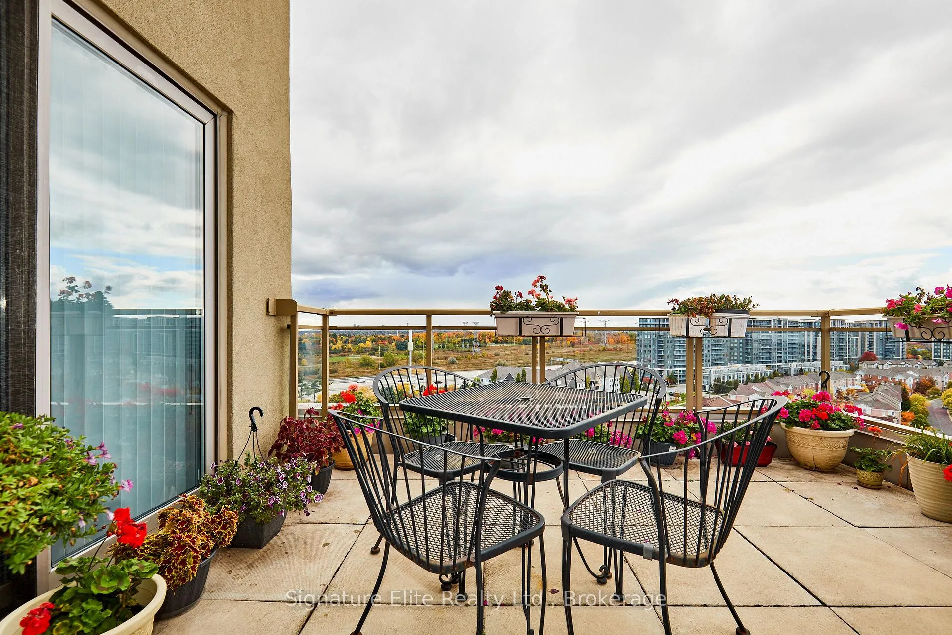 Photo 16 of Unit 1603, 399 South Park Road, Markham, Commerce Valley — HOMEH