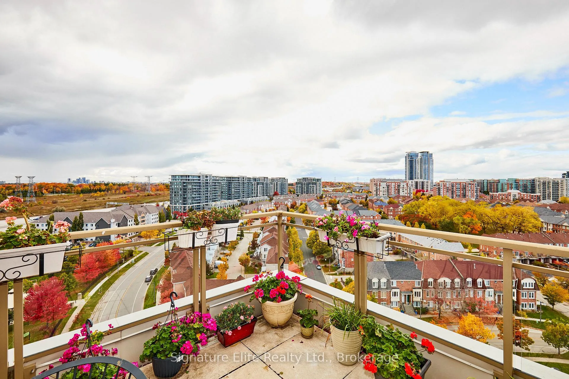 Photo 17 of Unit 1603, 399 South Park Road, Markham, Commerce Valley — HOMEH