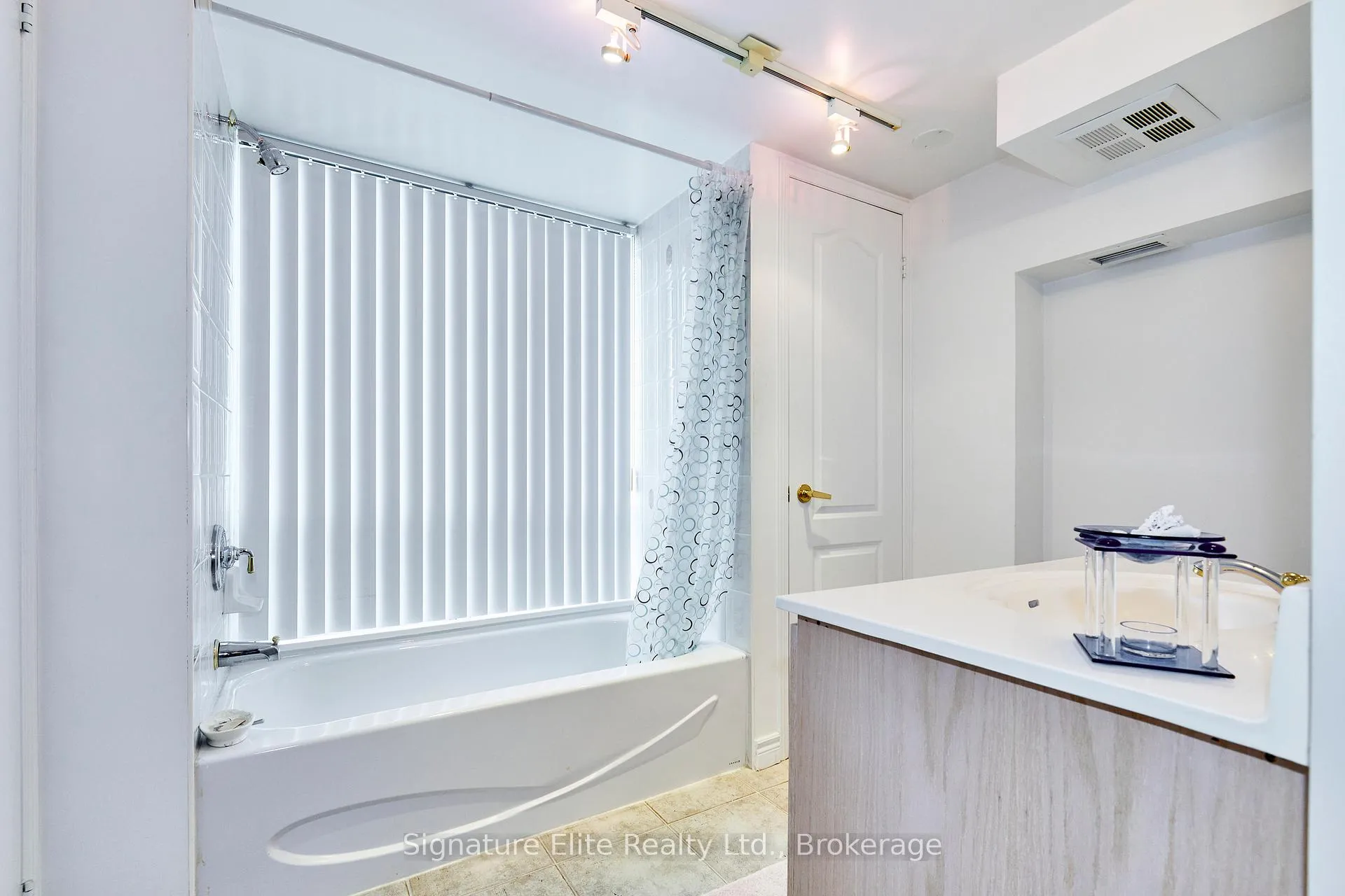 Photo 35 of Unit 1603, 399 South Park Road, Markham, Commerce Valley — HOMEH