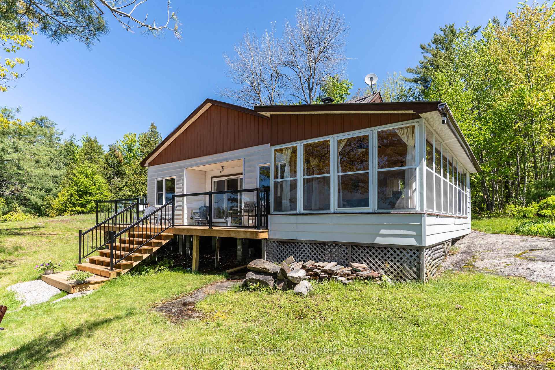 Photo 36 of Unit Unit 2, 1200 North Shore Drive, Gravenhurst, Muskoka (S) — HOMEH