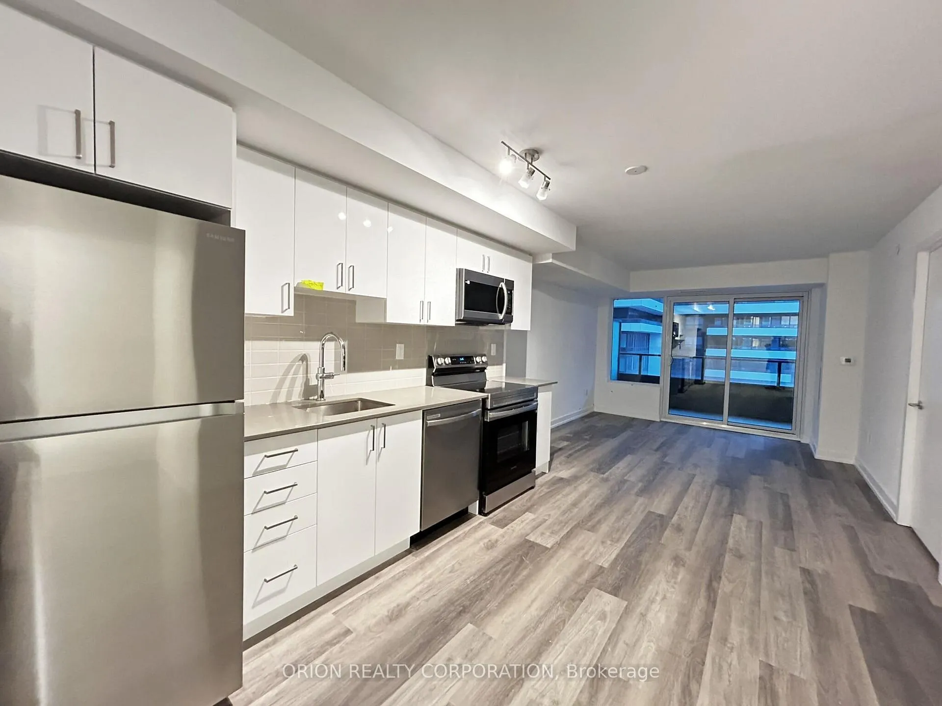 Photo 3 of Unit 506, 1435 Celebration Drive, Pickering, Bay Ridges — HOMEH