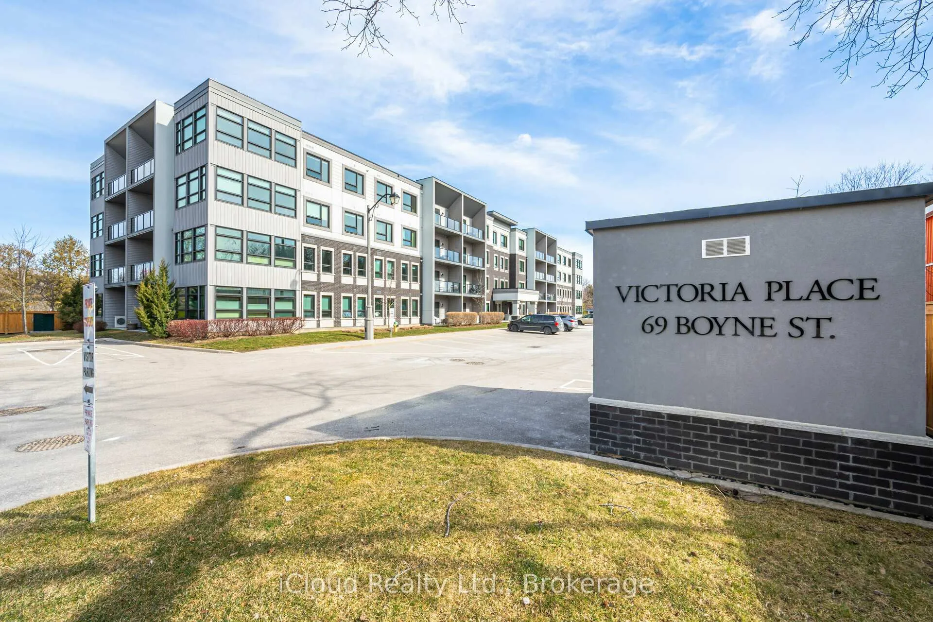 Front of Unit 402, 69 Boyne Street N