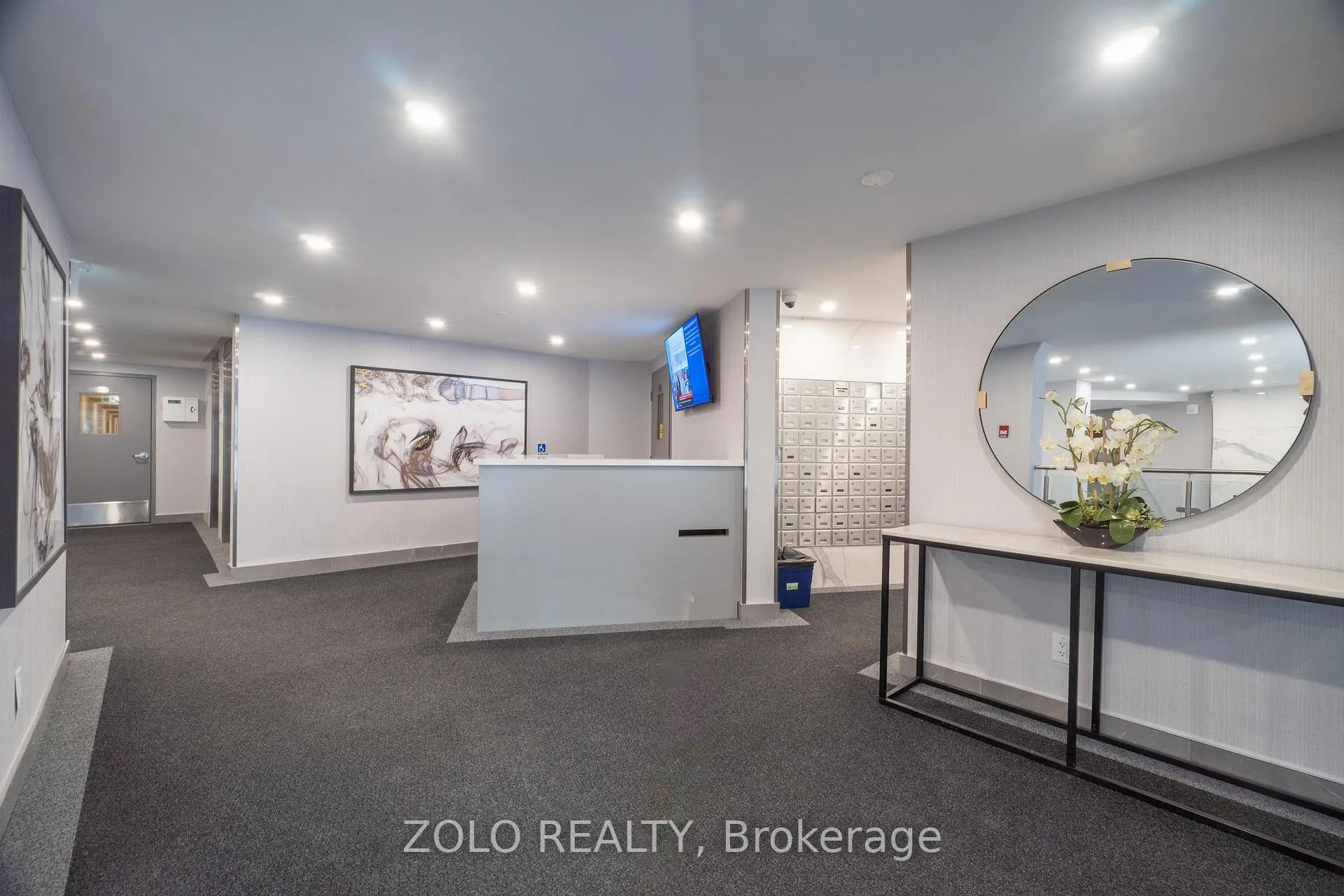 Photo 1 of Unit 618, 10 Edgecliff Golfway, Toronto, Flemingdon Park — HOMEH