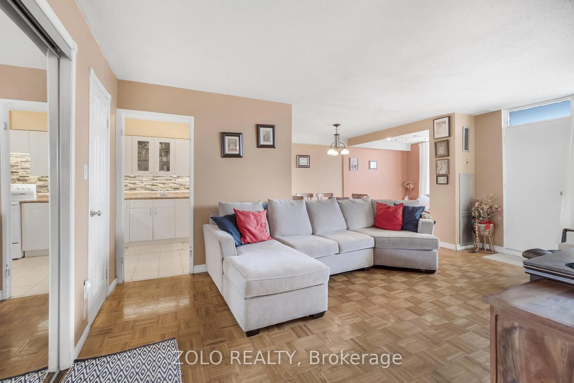 Photo 7 of Unit 618, 10 Edgecliff Golfway, Toronto, Flemingdon Park — HOMEH