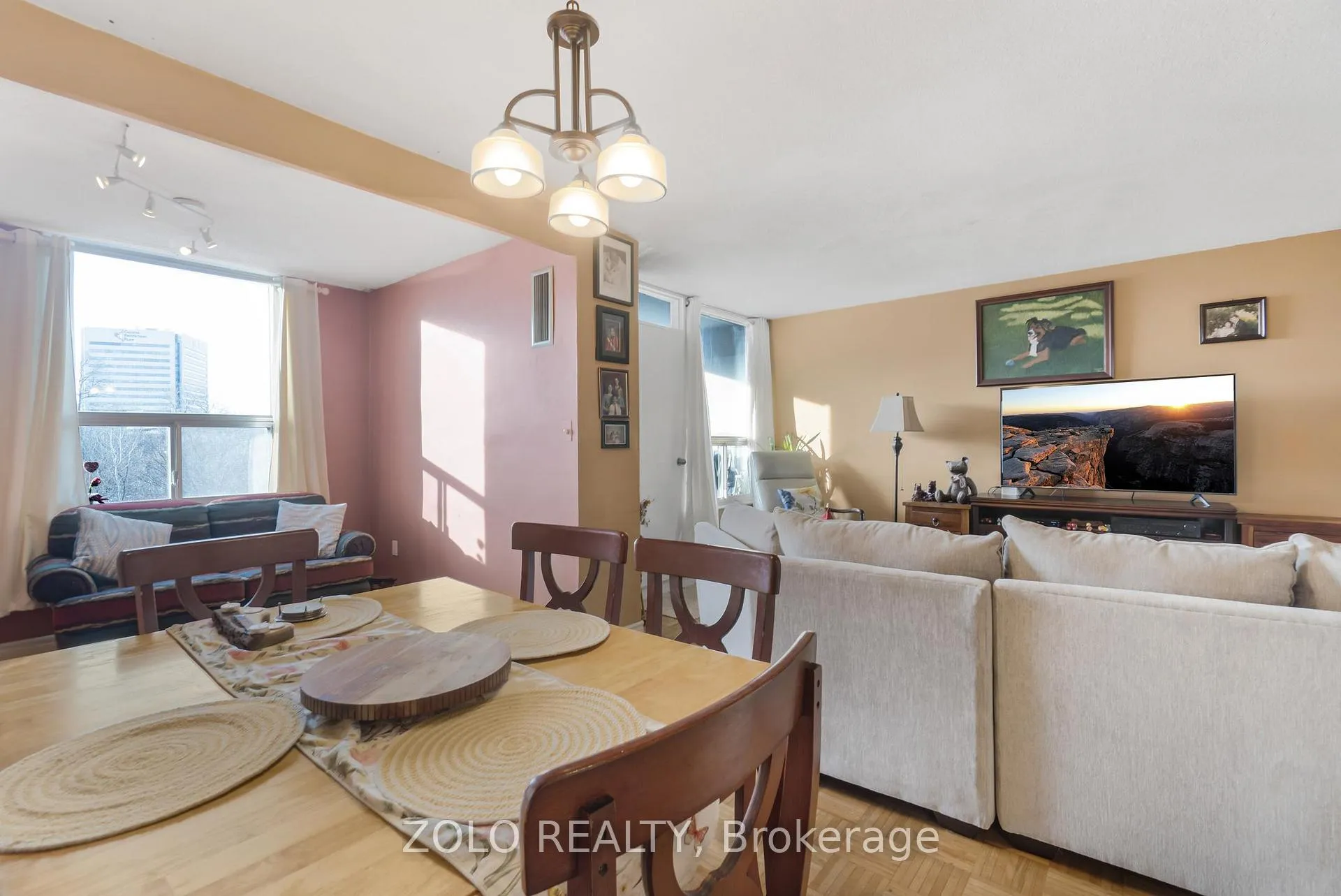 Photo 16 of Unit 618, 10 Edgecliff Golfway, Toronto, Flemingdon Park — HOMEH