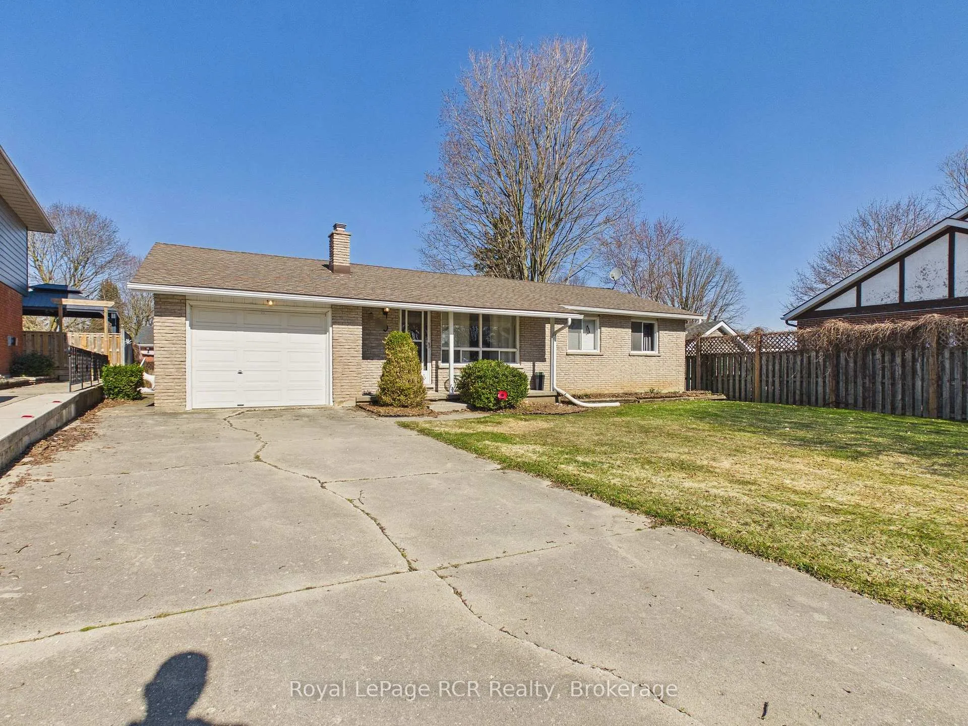 Photo 2 of 330 Glenn Road, North Huron, Wingham — HOMEH