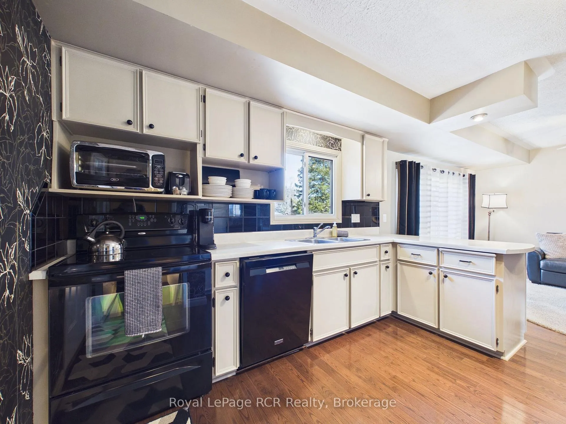 Photo 12 of 330 Glenn Road, North Huron, Wingham — HOMEH