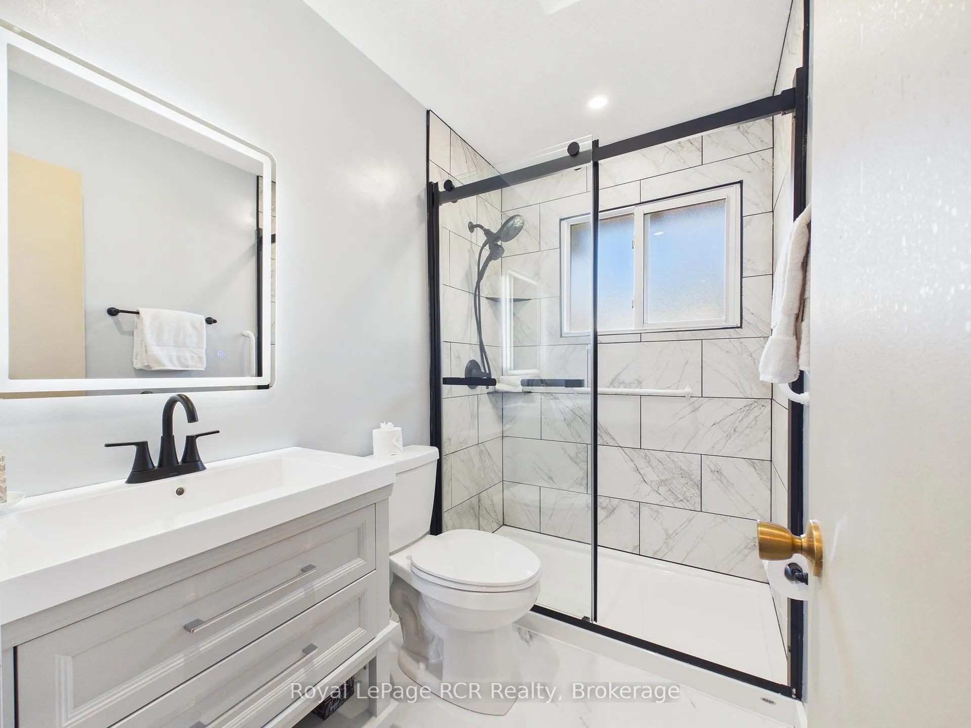 Photo 16 of 330 Glenn Road, North Huron, Wingham — HOMEH