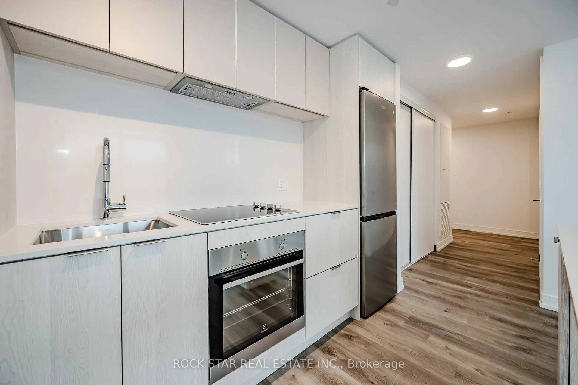 Photo 8 of Unit 1308, 1 Jarvis Street, Hamilton, Beasley — HOMEH