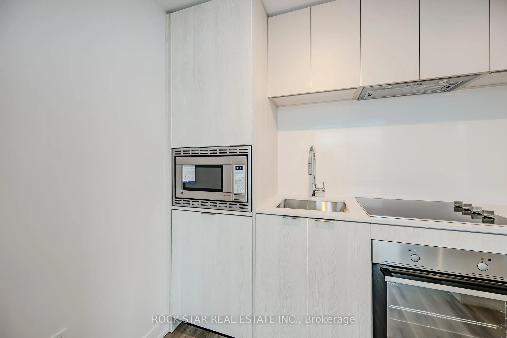 Photo 9 of Unit 1308, 1 Jarvis Street, Hamilton, Beasley — HOMEH
