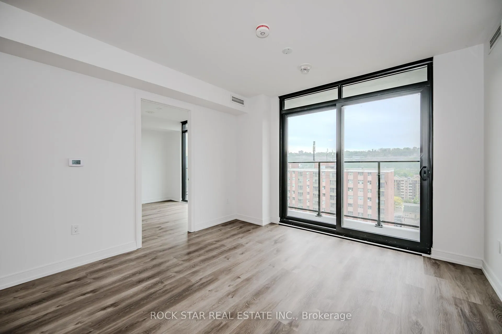 Photo 10 of Unit 1308, 1 Jarvis Street, Hamilton, Beasley — HOMEH