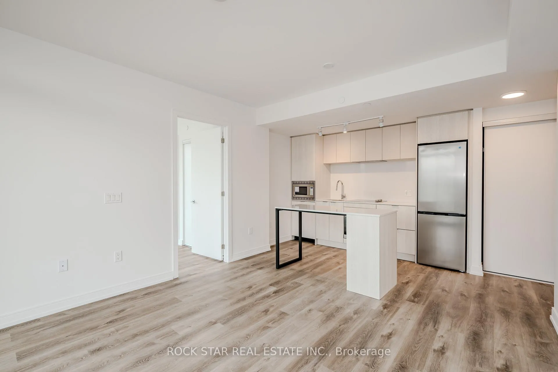 Photo 13 of Unit 1308, 1 Jarvis Street, Hamilton, Beasley — HOMEH