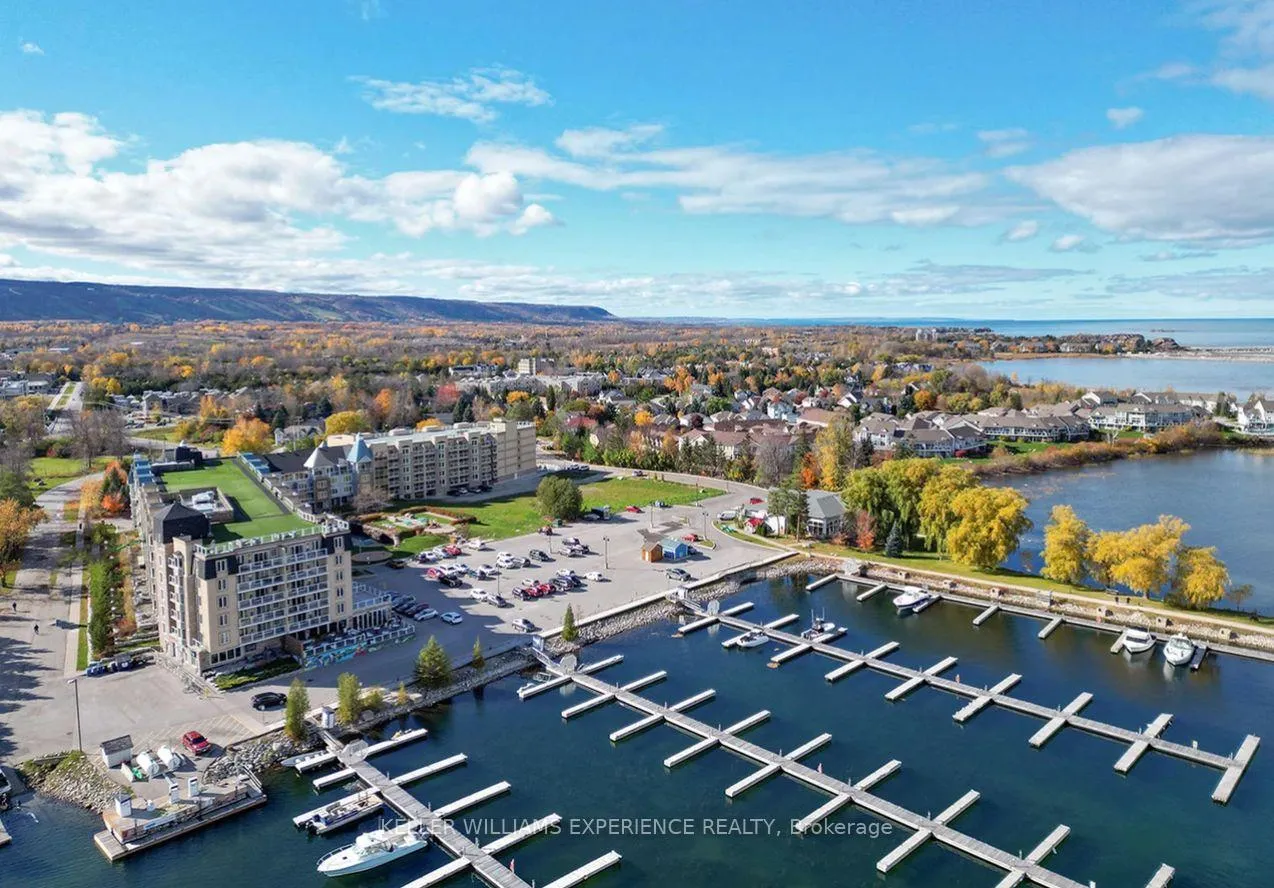 Front of Unit 3112/14, 9 Harbour Street