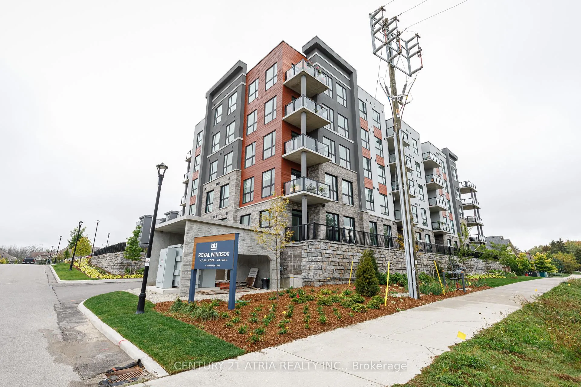 Front of Unit 124, 4 Kimberly Lane
