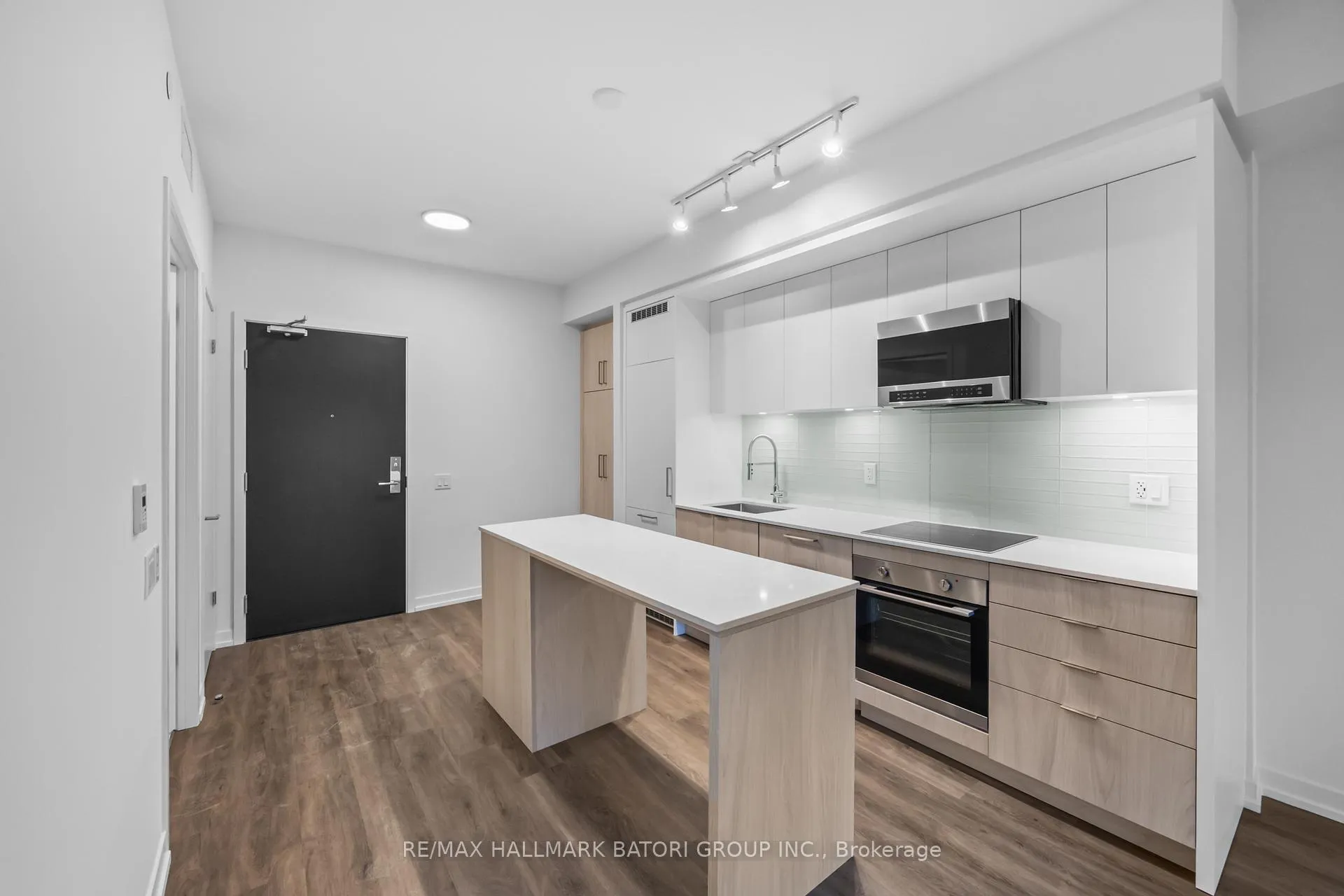 Photo 1 of Unit 313, 863 St. Clair Avenue W, Toronto, Wychwood — HOMEH