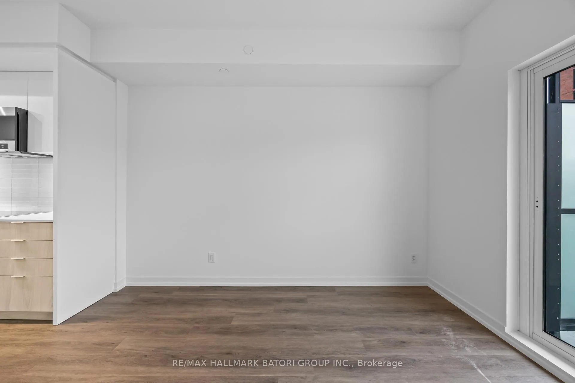 Photo 13 of Unit 313, 863 St. Clair Avenue W, Toronto, Wychwood — HOMEH