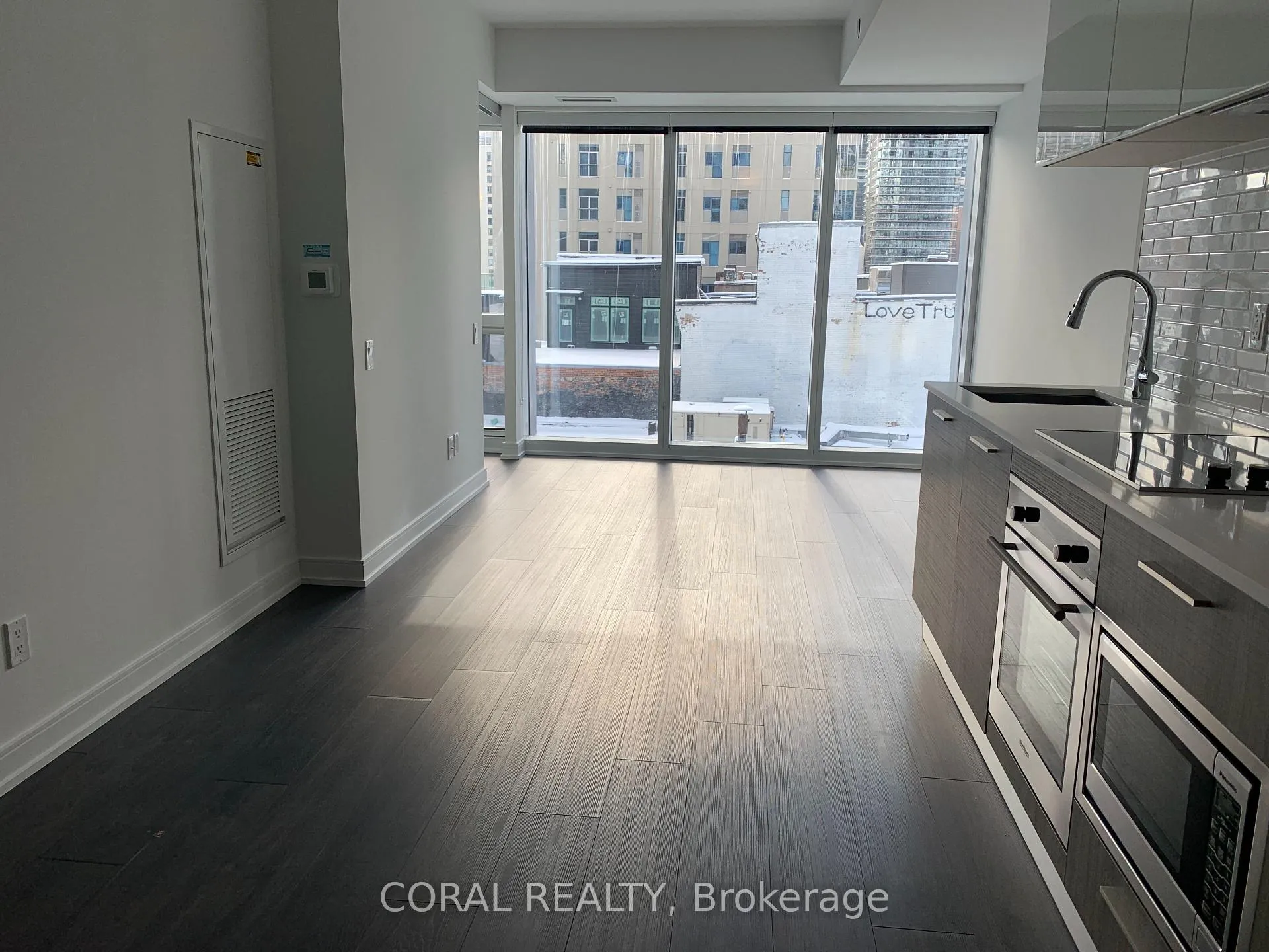 Photo 4 of Unit 309, 3 Gloucester Street, Toronto, Church-Yonge Corridor — HOMEH