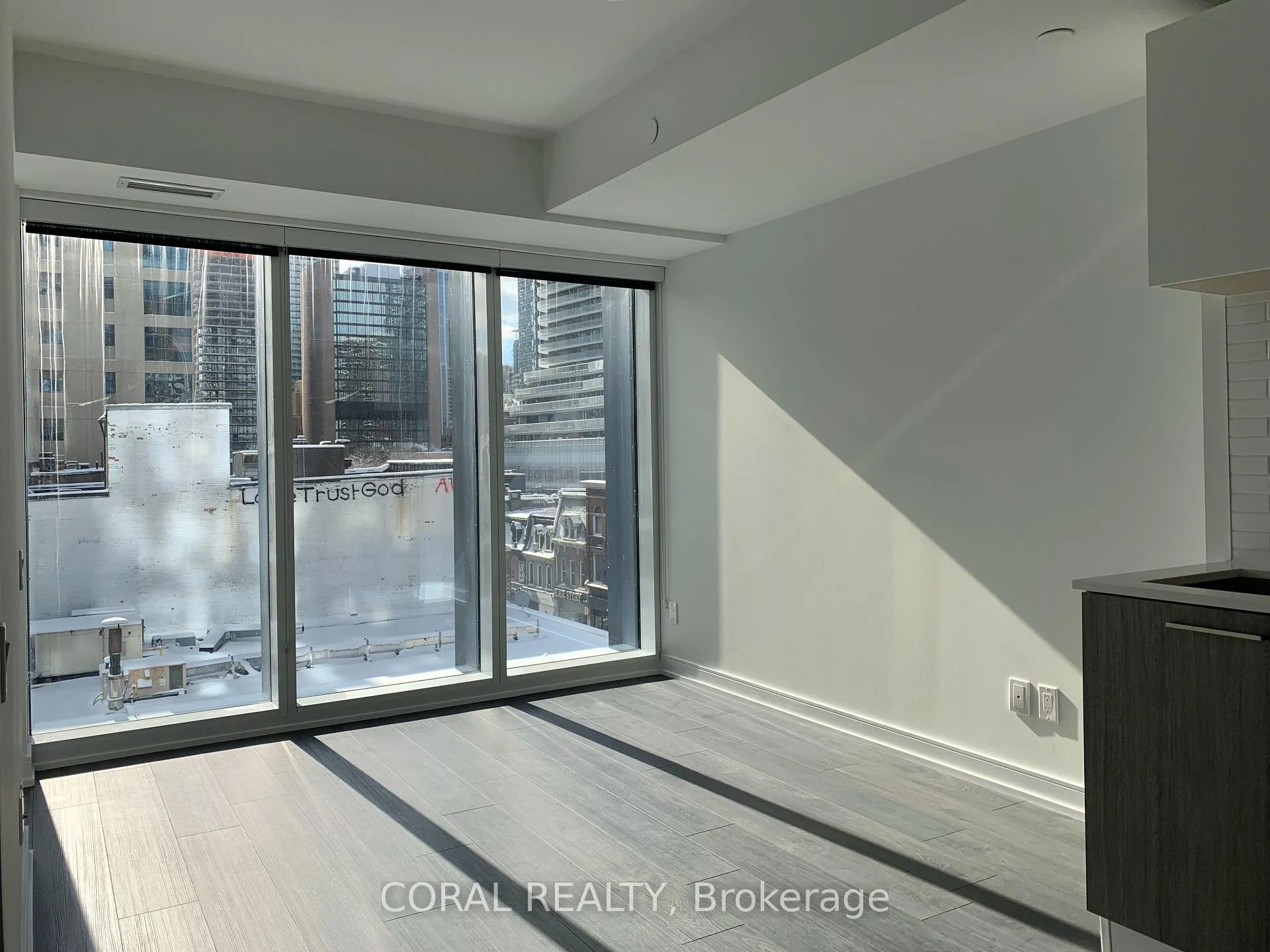 Photo 5 of Unit 309, 3 Gloucester Street, Toronto, Church-Yonge Corridor — HOMEH