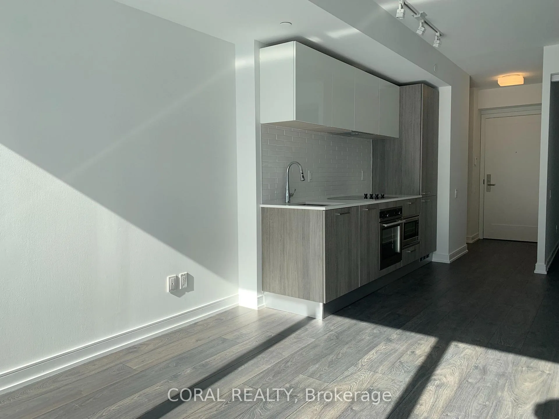 Photo 7 of Unit 309, 3 Gloucester Street, Toronto, Church-Yonge Corridor — HOMEH