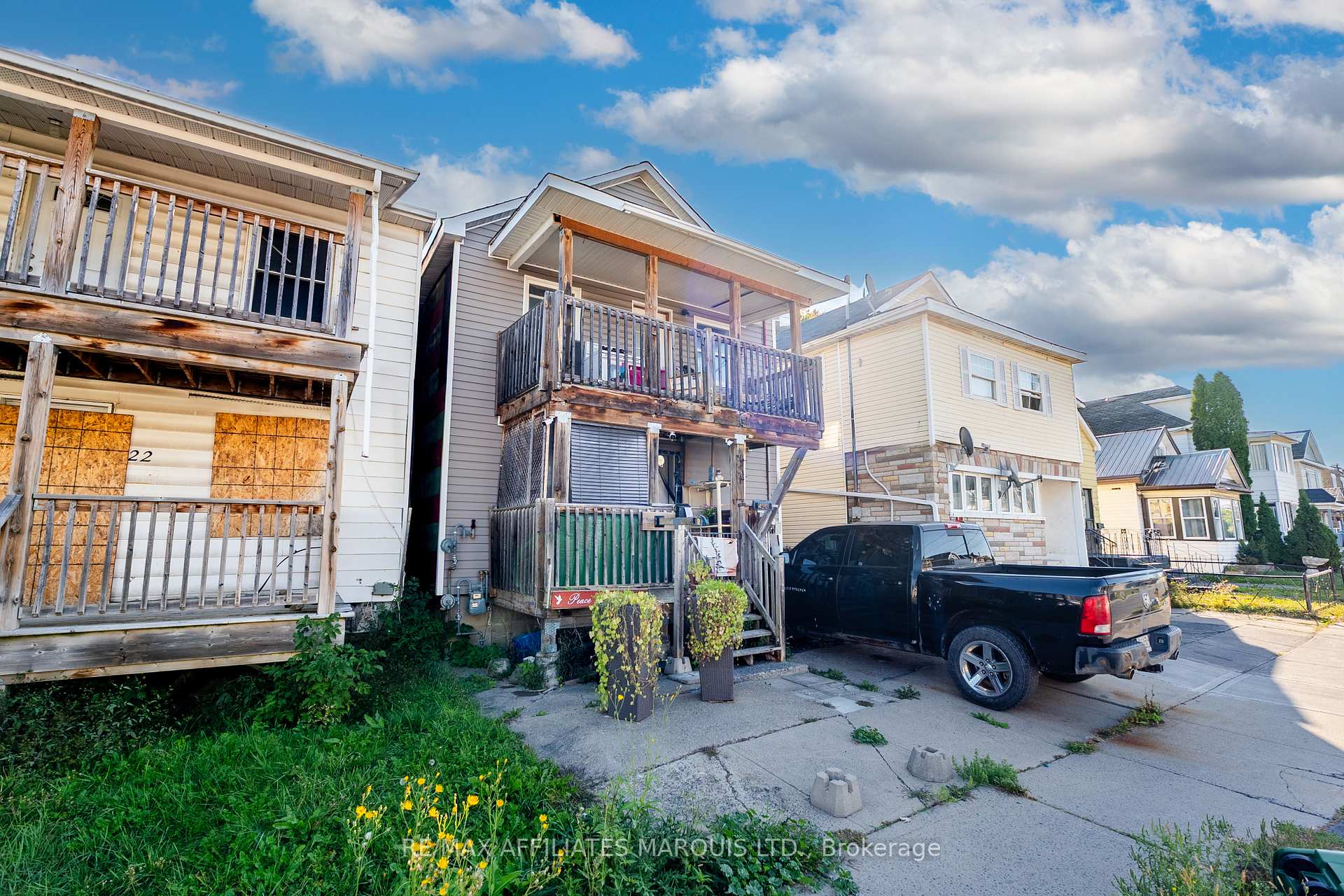 Photo 2 of 420 Mcconnell Avenue, Cornwall — HOMEH