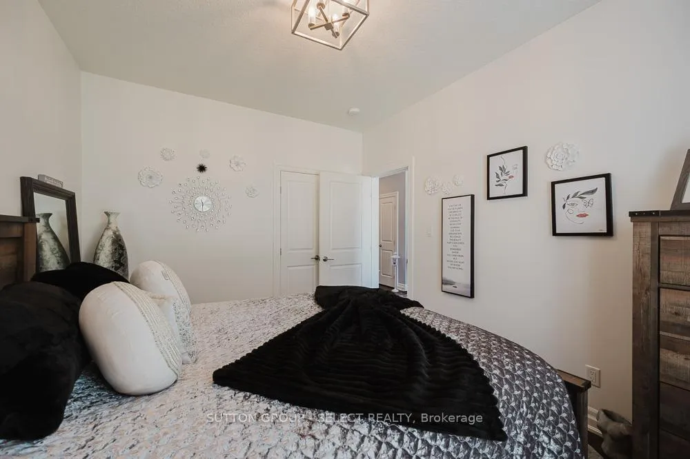 Photo 5 of Unit 432, 9861 Glendon Drive, Middlesex Centre, Komoka — HOMEH
