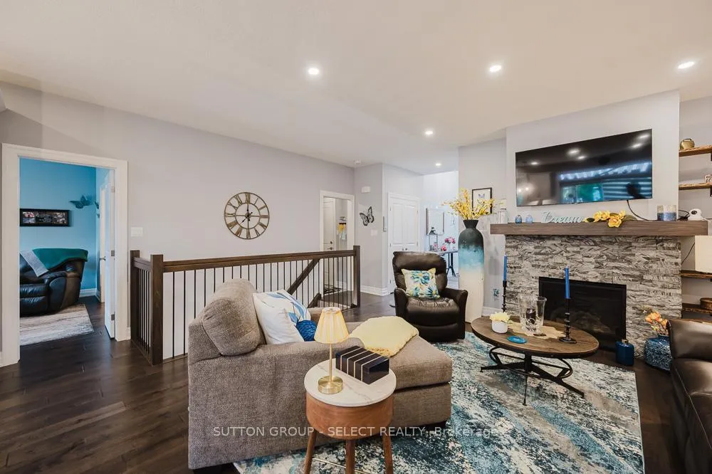 Photo 10 of Unit 432, 9861 Glendon Drive, Middlesex Centre, Komoka — HOMEH