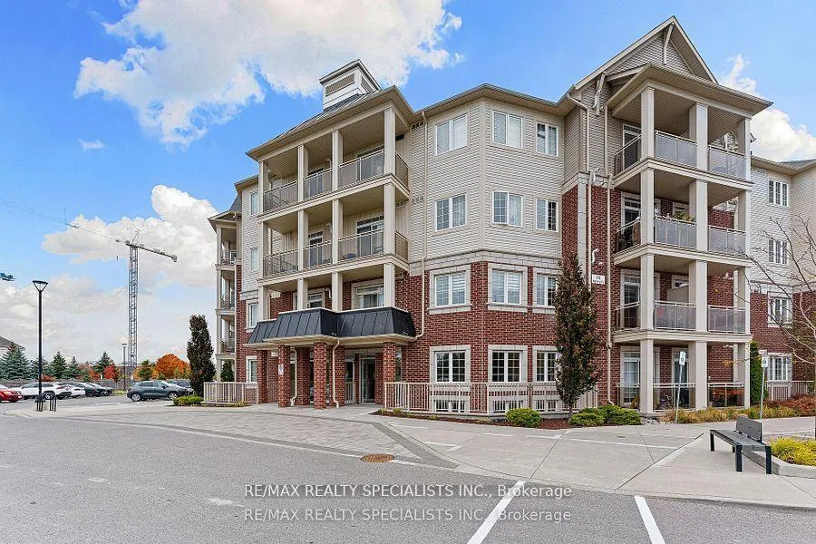 Photo 2 of Unit #413, 84 Aspen Springs Drive, Clarington, Bowmanville — HOMEH